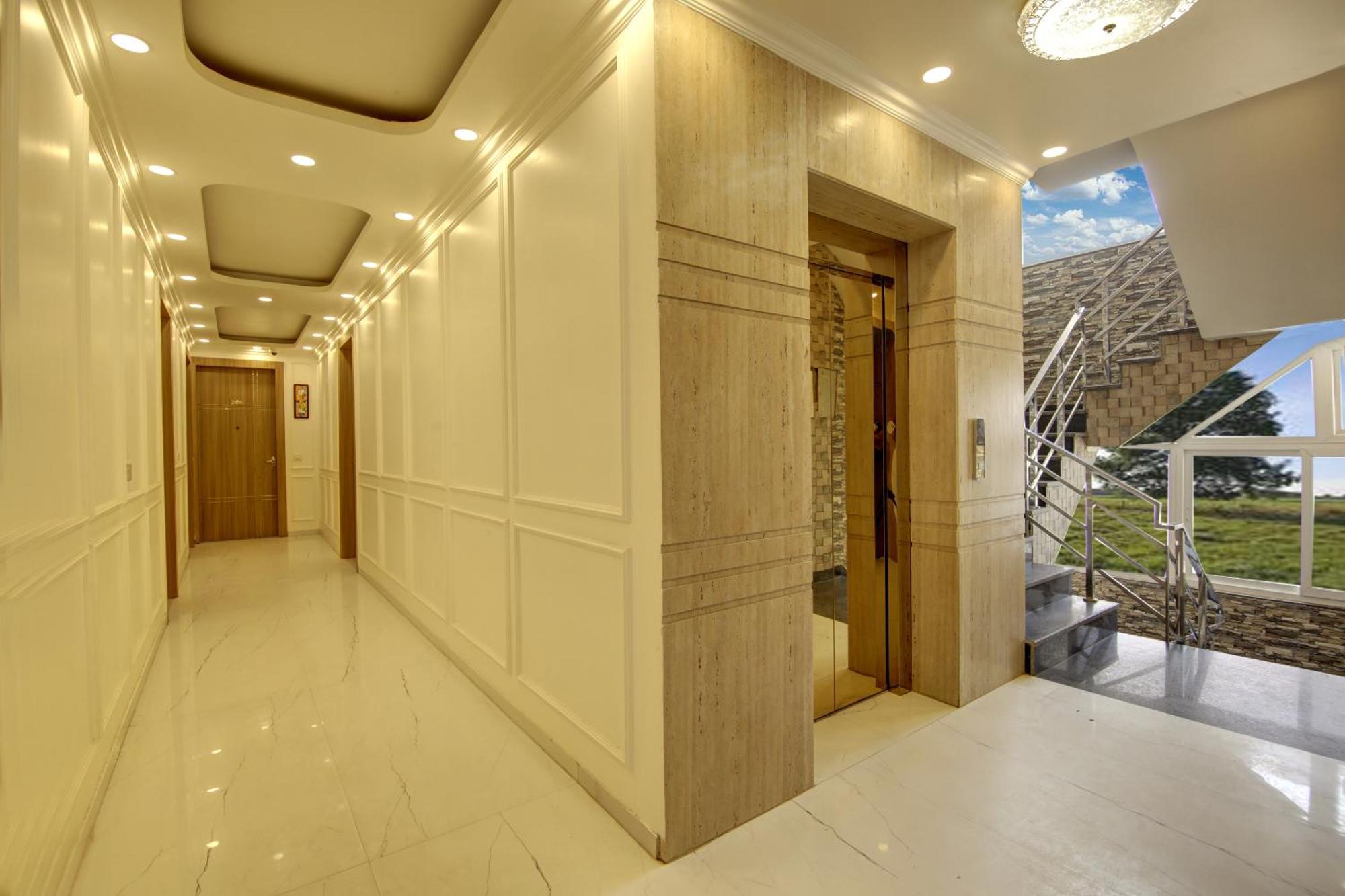 Aparthotel Anandam Club House Gurgaon Esterno foto