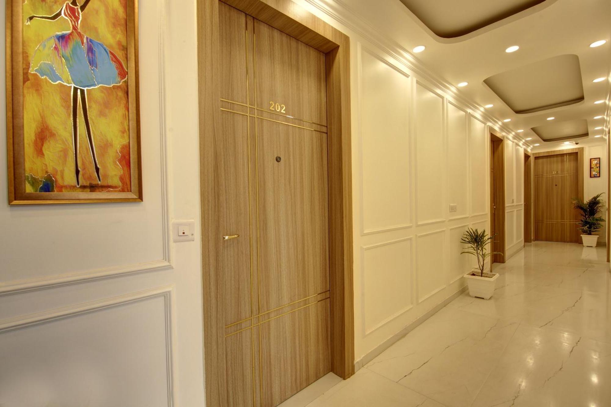 Aparthotel Anandam Club House Gurgaon Esterno foto